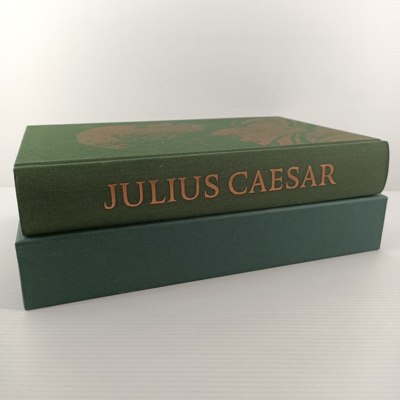 Folio Society Julius Caesar Christian Meier 2004 Hardcover Slipcase Cloth Book