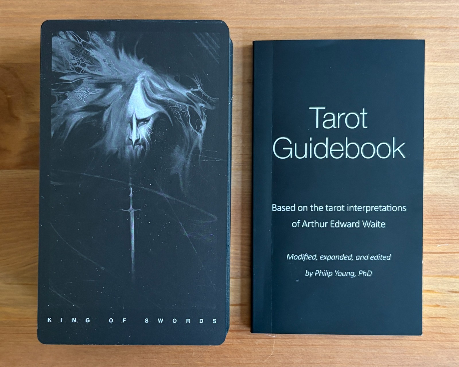 Black Tarot Victoria Iva 78 Card Tarot Deck Gothic Dark Fantasy Guidebook