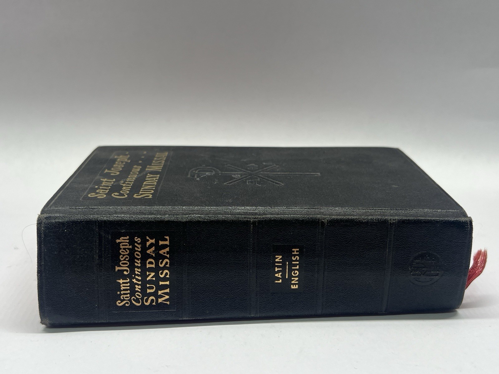 St. Joseph Continuous Sunday Missal 1961 Latin / English Confraternity Version