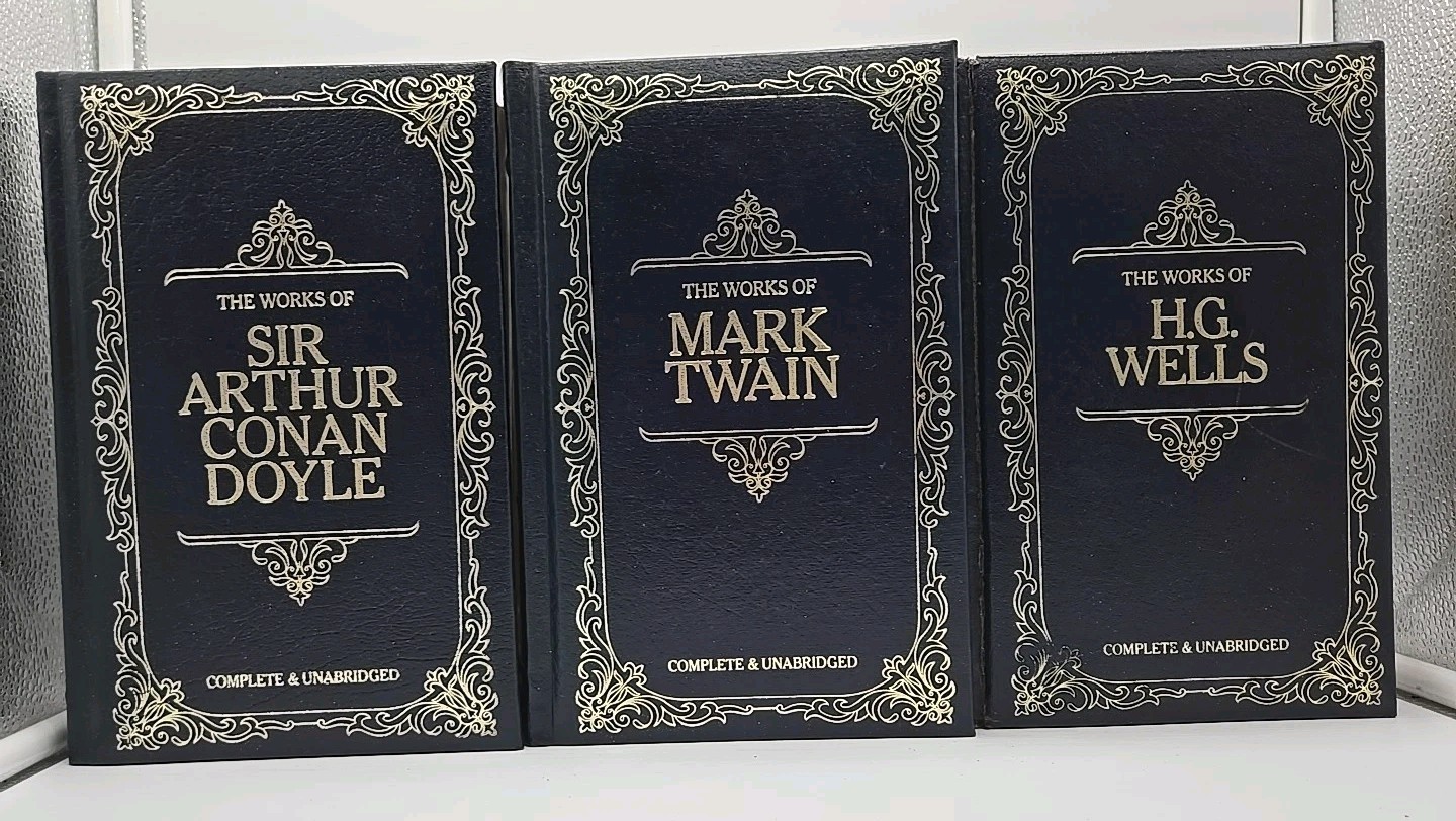 Treasury Of The World Masterpieces Lot H.G. Wells, Sir Arthur Conan, Mark Twain