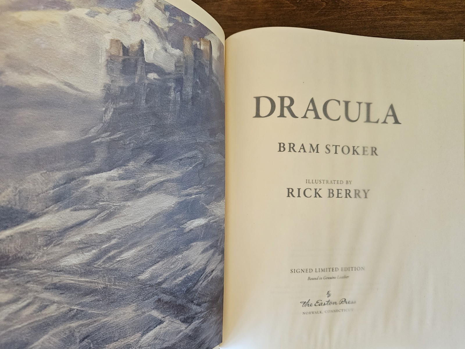 EASTON PRESS Dracula Bram Stoker Deluxe Signed by Rick Berry Limited Edition!