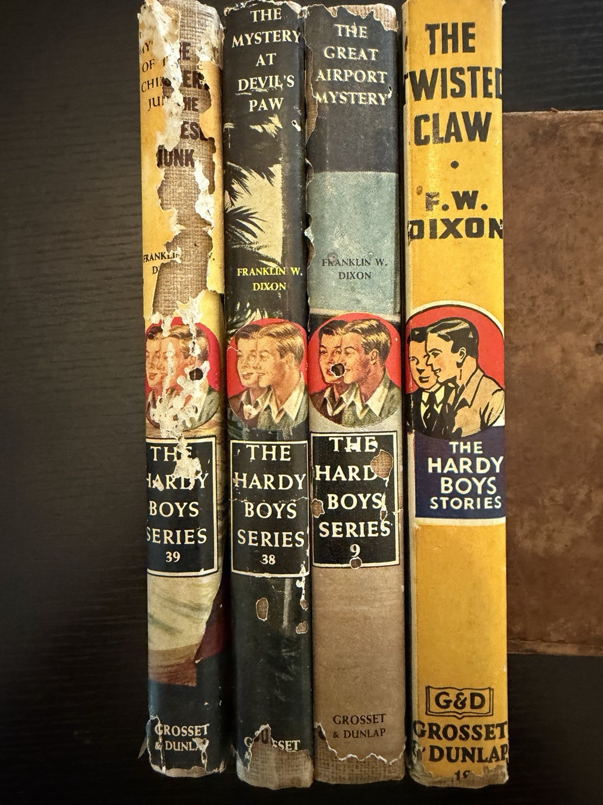 Vintage Hardy Boys Lot 4 w Dust Jackets Twisted Claw Chinese Junk G&D