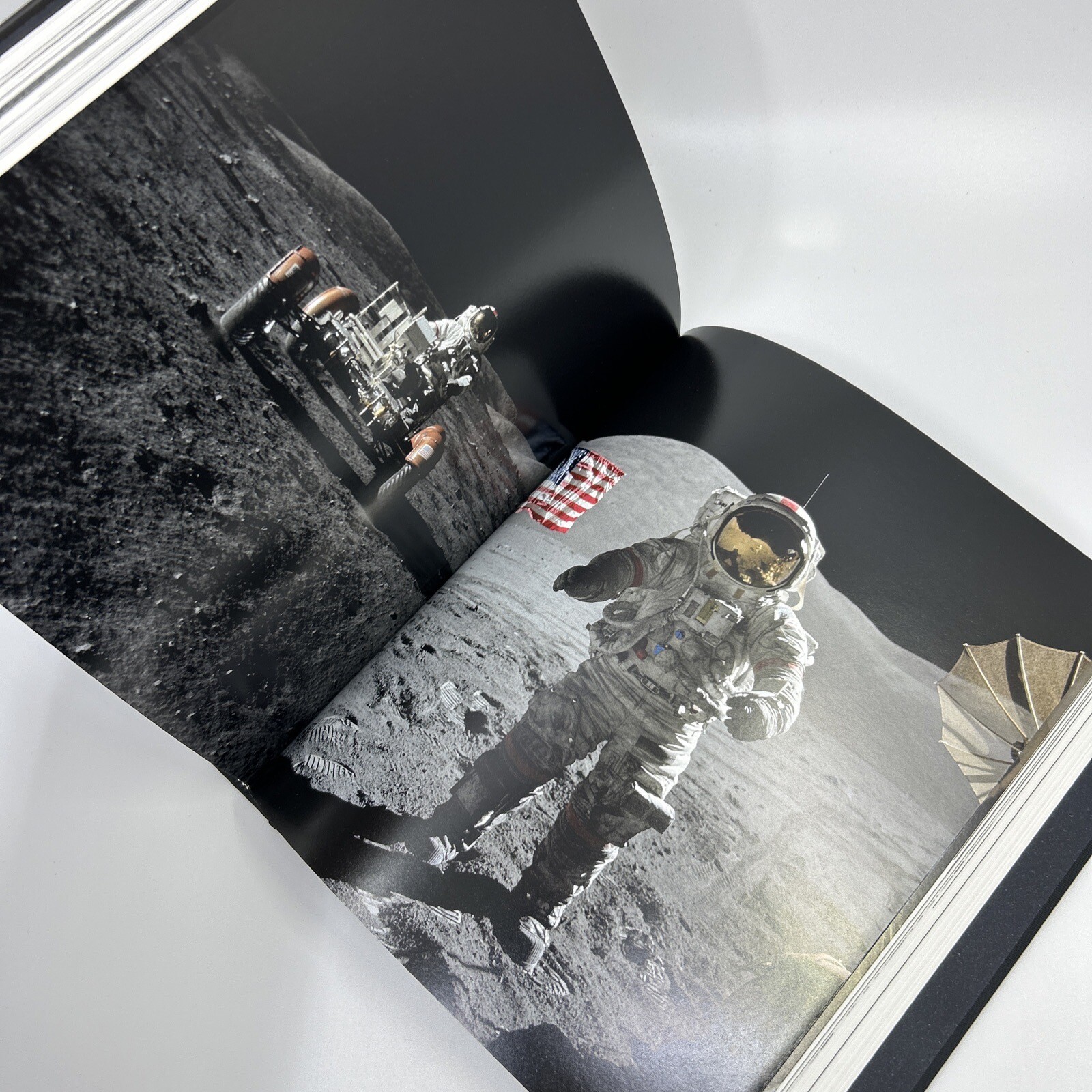 FOLIO SOCIETY A Man on the Moon Andrew Chaikin 2V NASA Voyages Apollo Astronauts
