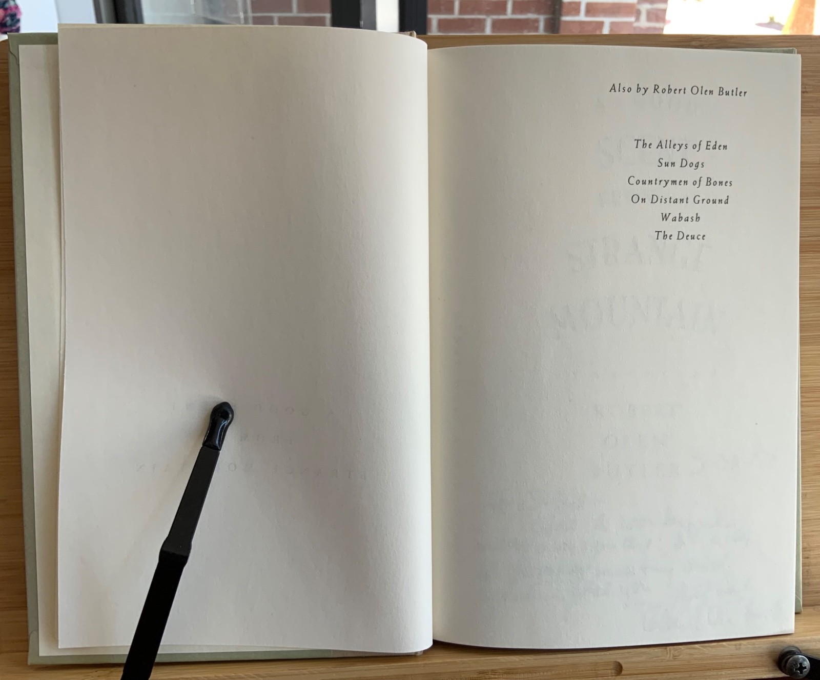 1992 Good Scent from a Strange Mountain Robert Olen Butler Inscribed 1st Edition