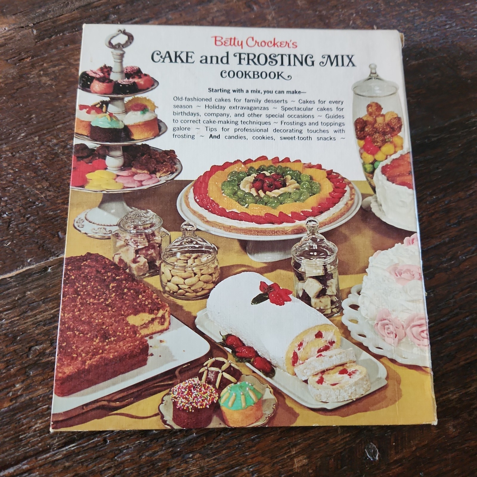 Betty Crocker Cake & Frosting Mix Cookbook – Vintage 1966 1st Edition HC Spiral