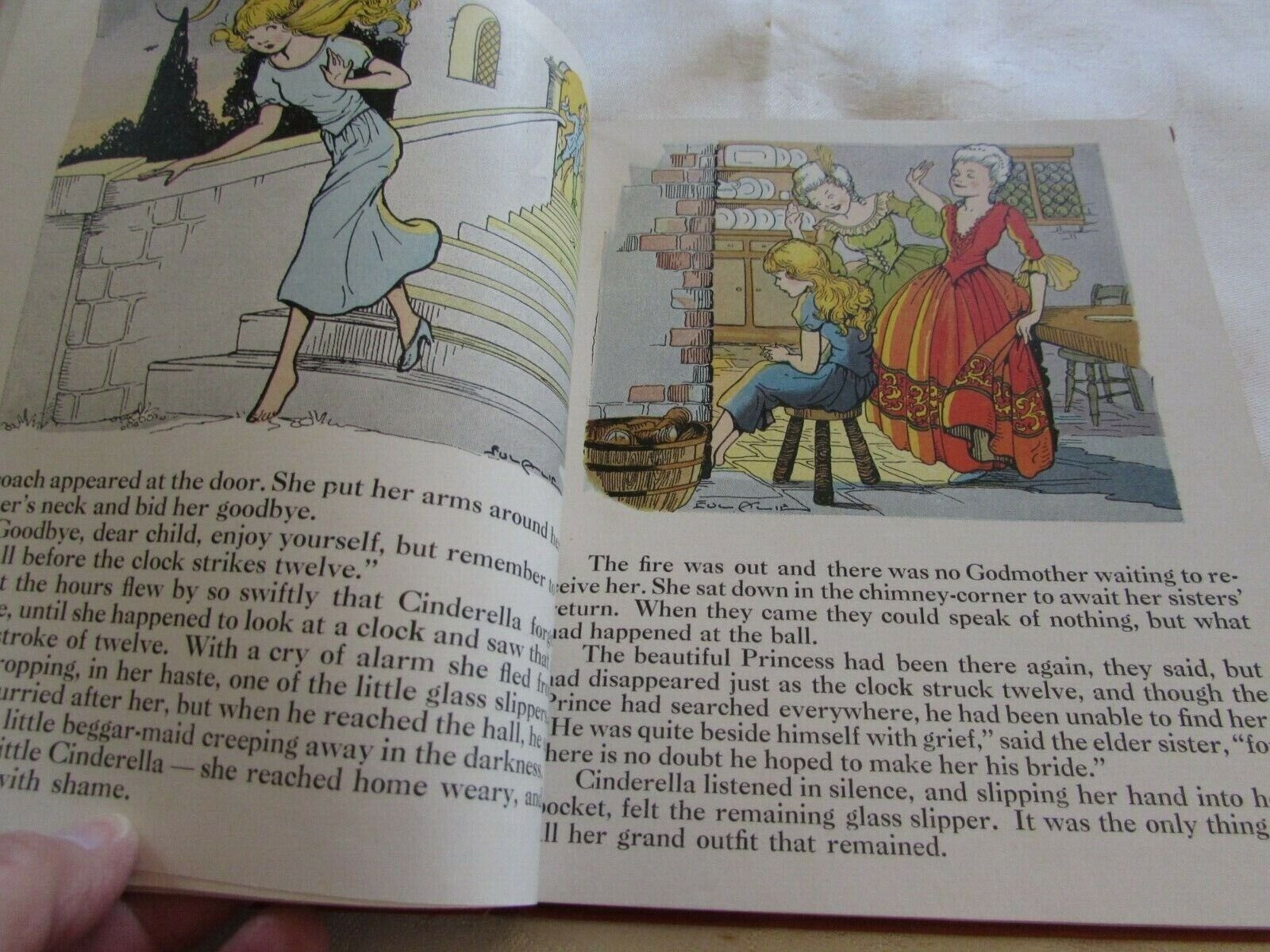 Eight Fairy Tales -Vintage 1938 Watty Piper Hard Cover Illustrated 34852