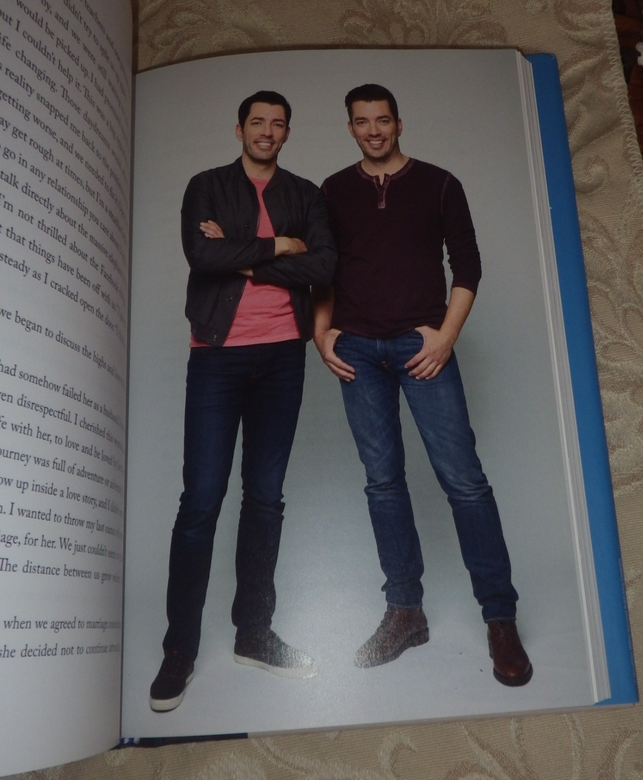 JONATHAN & DREW SCOTT Signed! IT TAKES TWO OUR STORY HGTV Property Brothers NEW