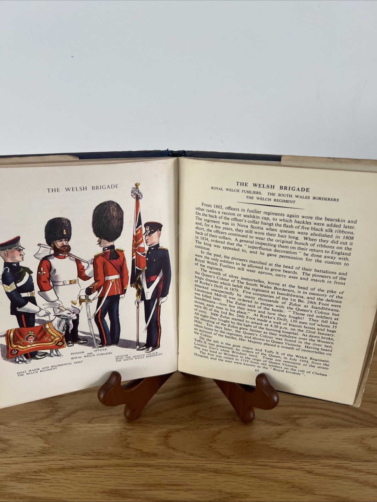 Vintage Regiments At A Glance Book By Lt Col Frank Wilson Blackie & Son Ltd