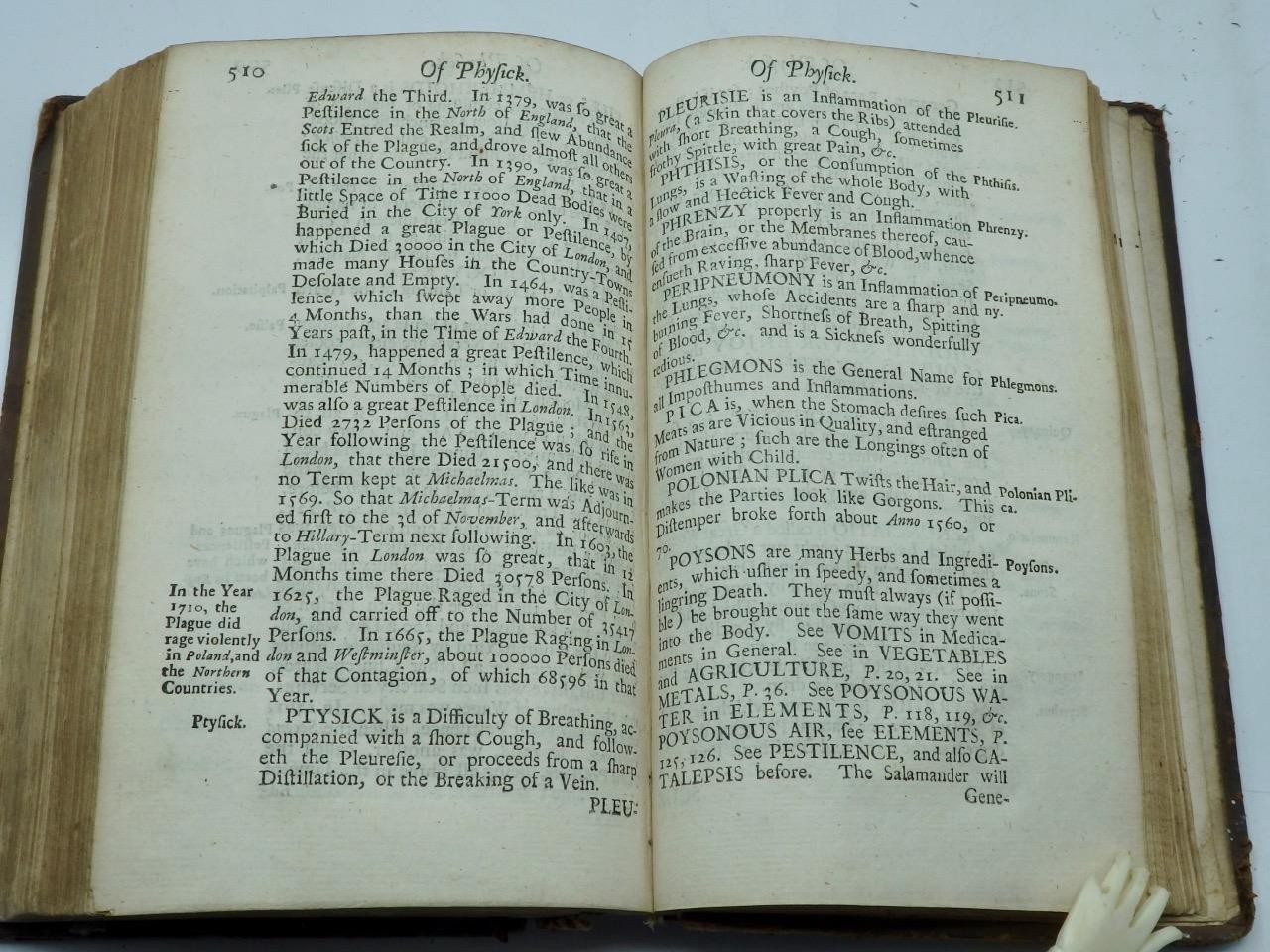 1722 UNIVERSAL LIBRARY or COMPLEAT SUMMARY of SCIENCE – FULL LEATHER Very Clean