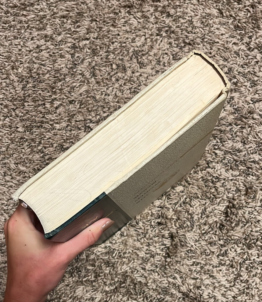 THE WORLD BOOK DICTIONARY A-K Volume 1 Vintage 1968 Thorndike Barnhart Hardcover