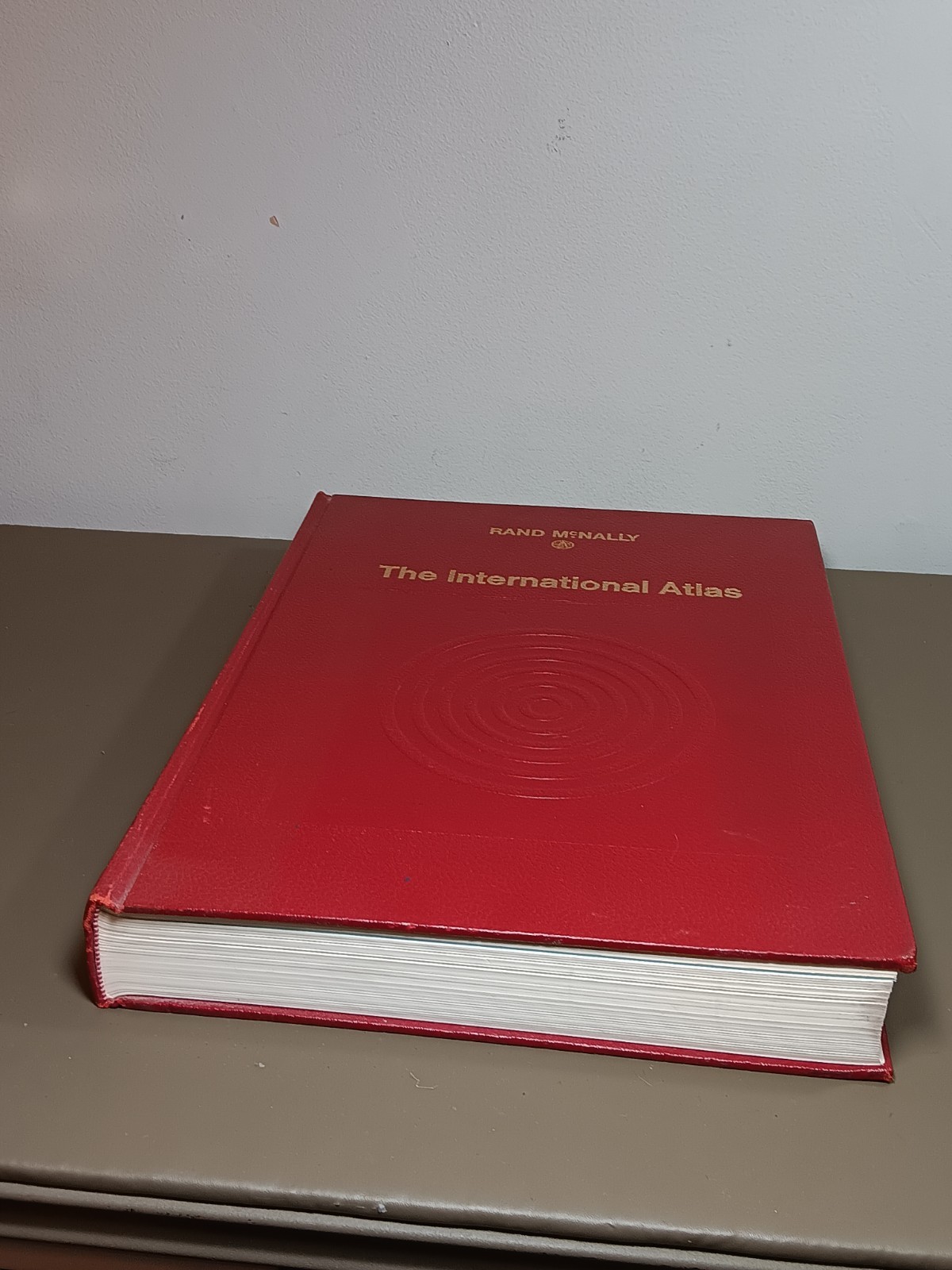 Vintage 1969 Rand McNally International Atlas 12×15 Foldout Pages Hardcover
