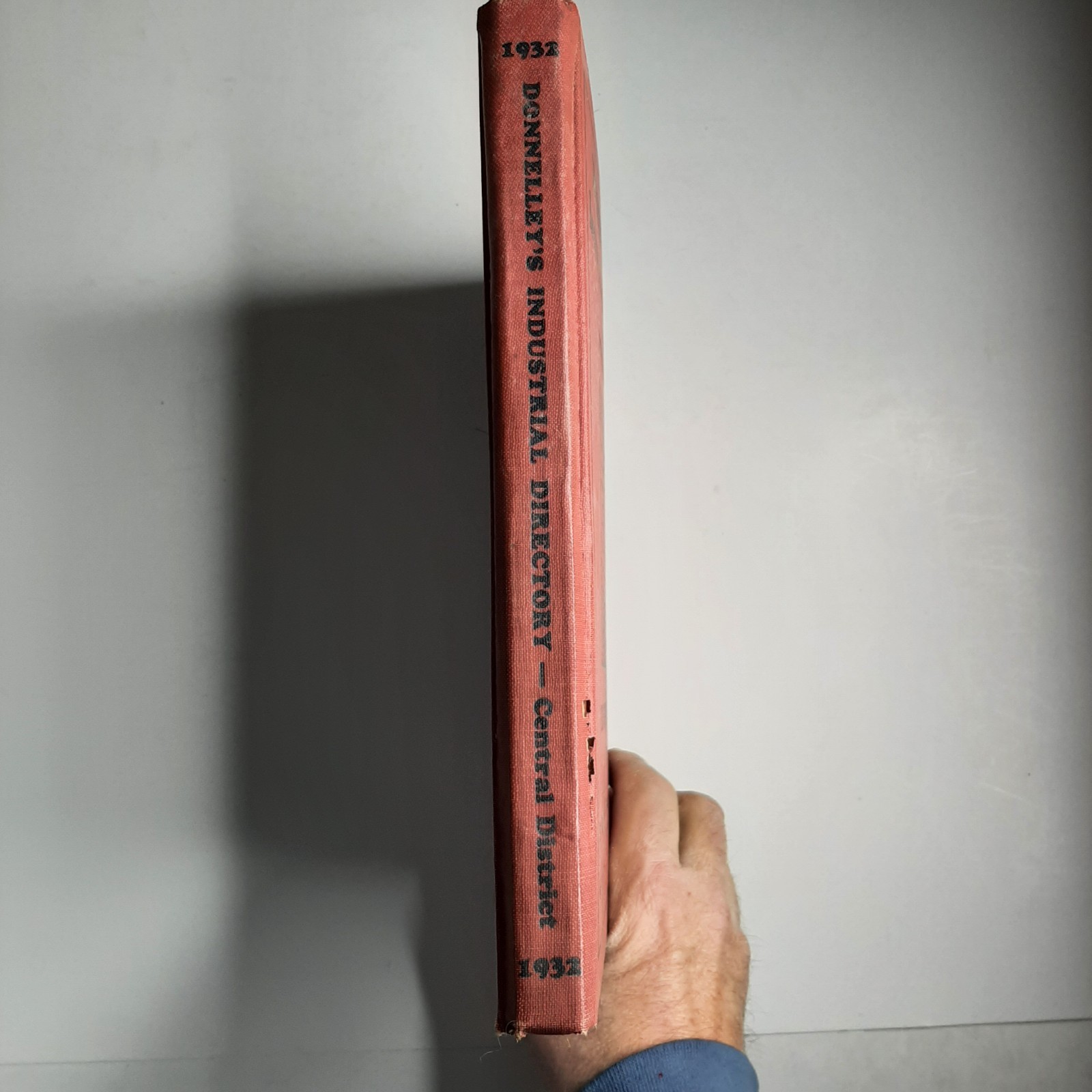 DONNELY’S INDUSTRIAL DIRECTORY CENTRAL DISTRICT 1932 Buyer’s Guide HC book OS36