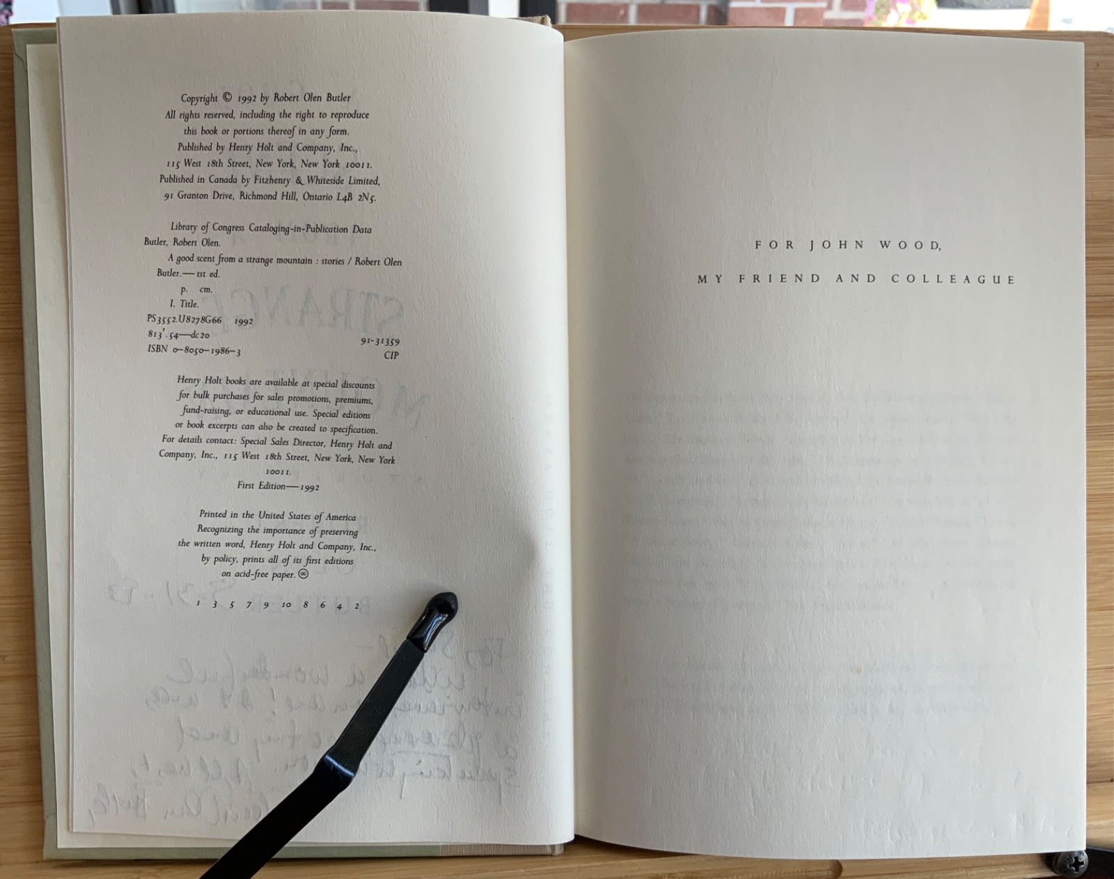 1992 Good Scent from a Strange Mountain Robert Olen Butler Inscribed 1st Edition