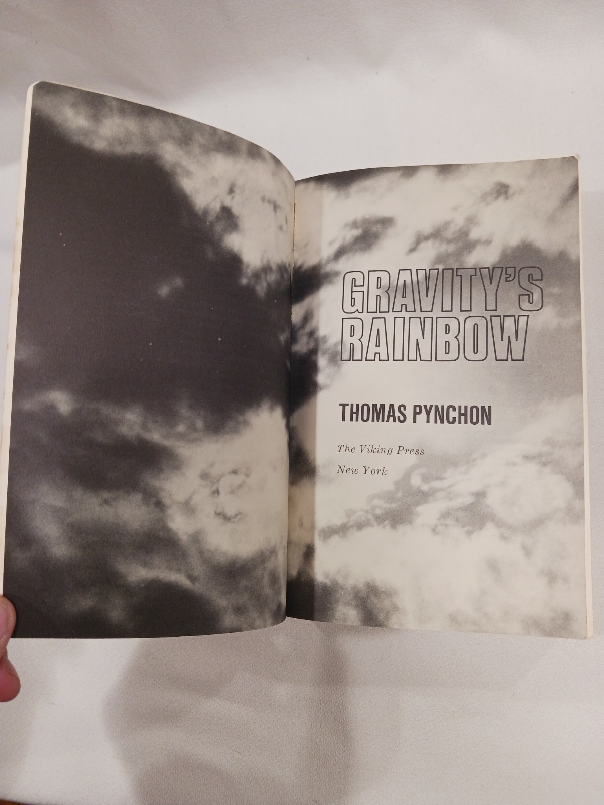 Thomas Pynchon Gravity’s Rainbow 1973 Trade Paperback TPB 4th Print $4.95 Cover