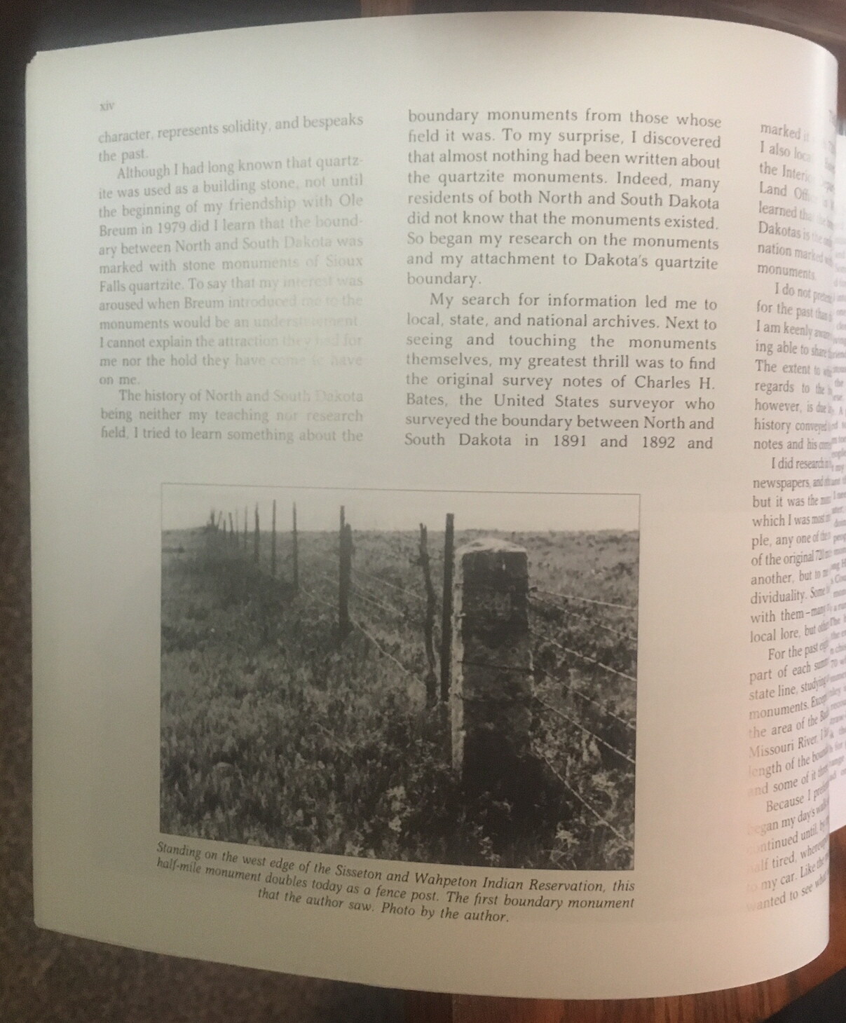 North – South Dakota Hist – The Quartzite Border by Iseminger – 3rd Print – 2019