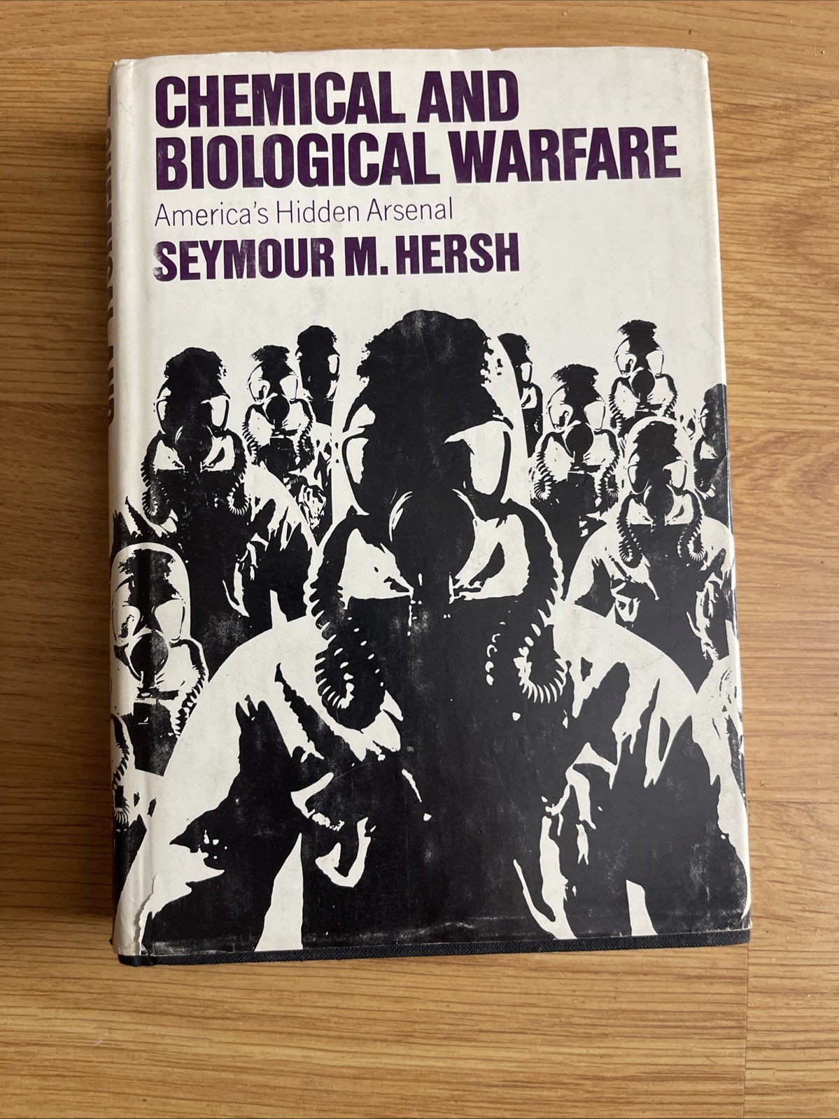 Chemical and Biological Warfare – Seymour Hersh (1st Ed/1st Pr) VERY GOOD