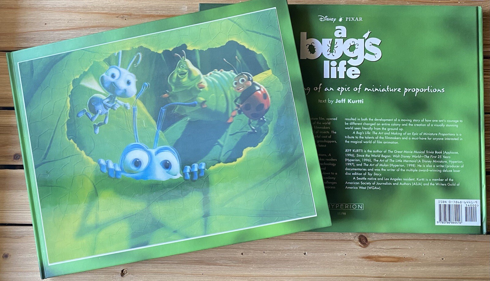VINTAGE Pixar A BUG’S LIFE MAKING OF Coffee Table Book 1ST EDITION/PRINTING