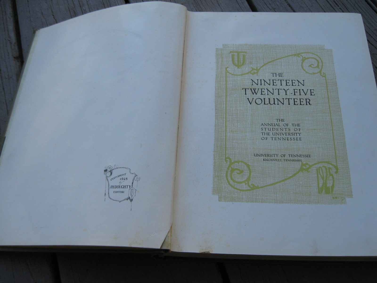 1925 THE VOLUNTEER University of Tennessee 320pg Annual Yearbook Knoxville