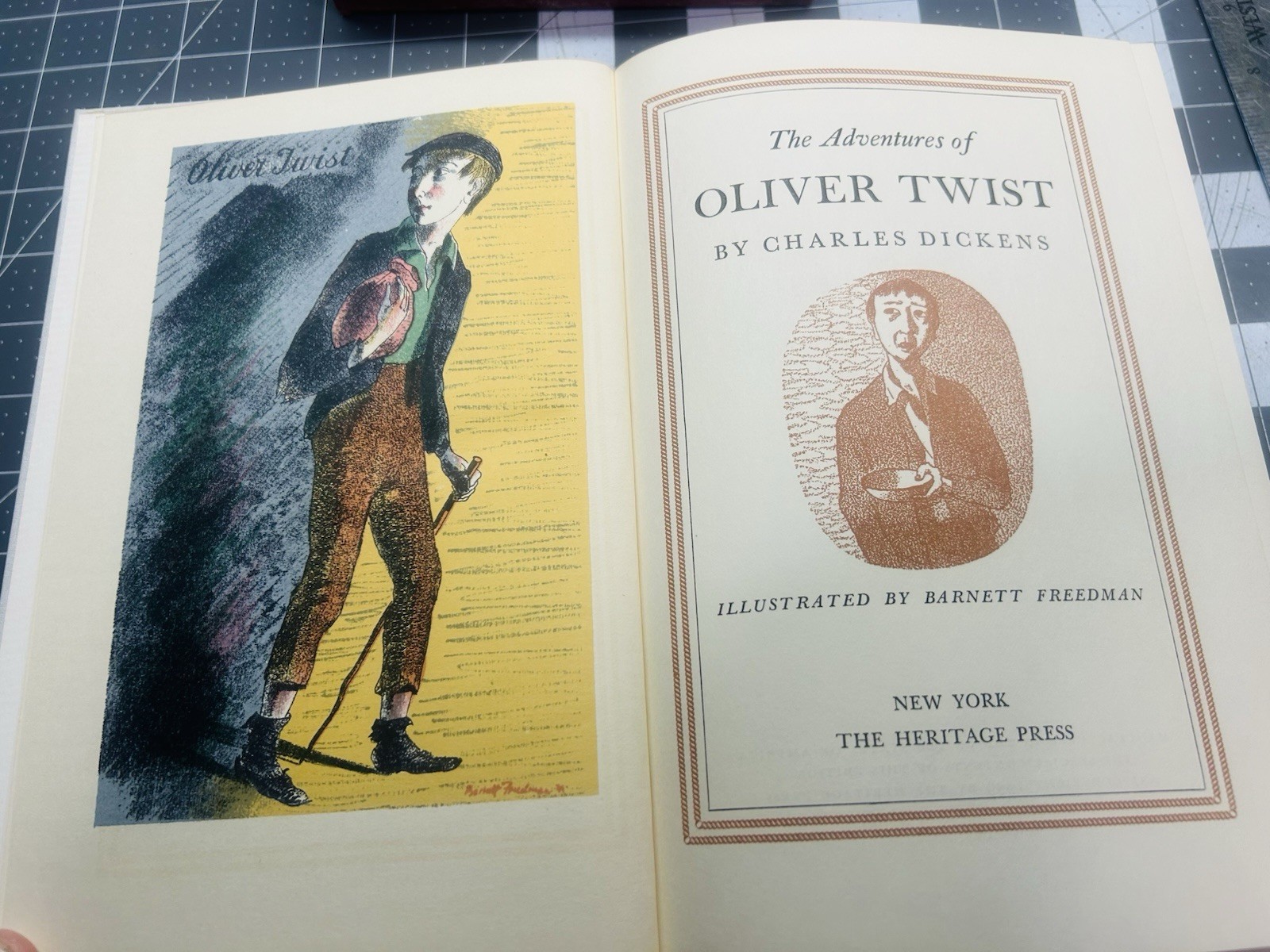 THE ADVENTURES OF OLIVER TWIST – Charles Dickens – 1939 – Heritage Press