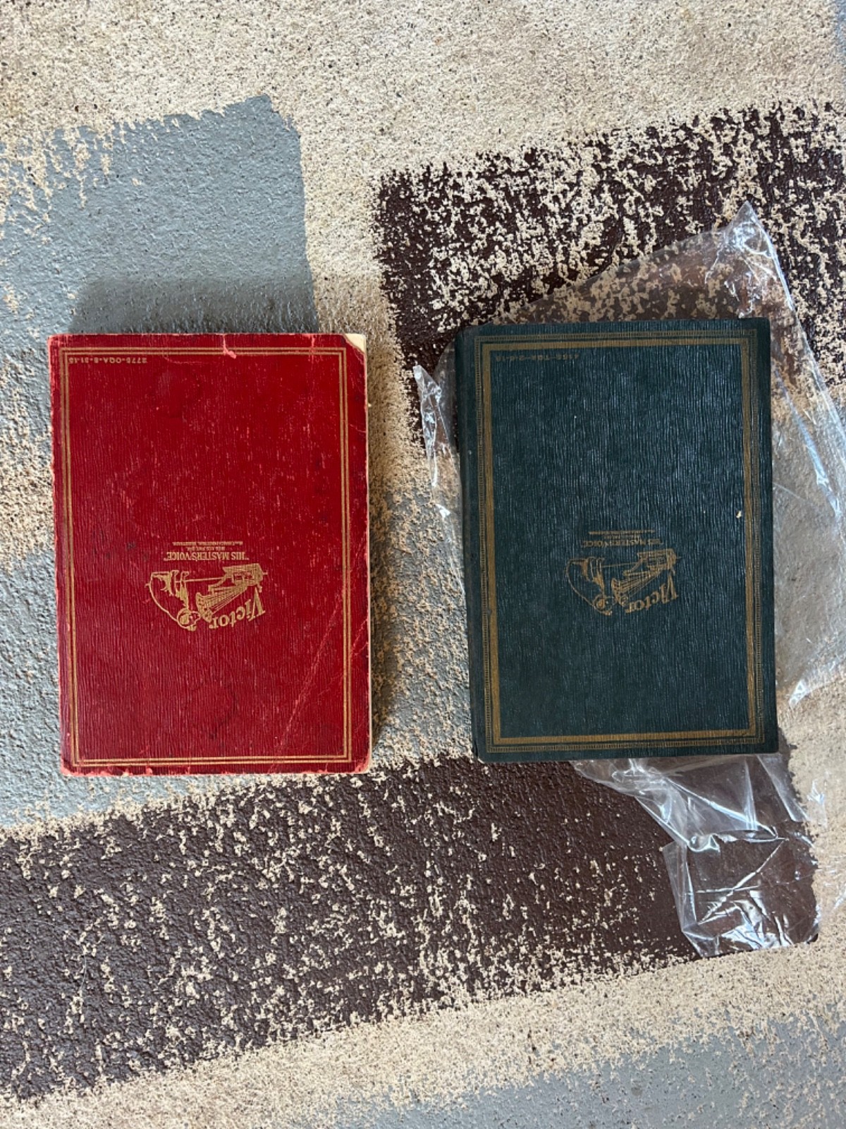 The Catalogue of 2 early 1900’s VICTOR RECORDS catalogs