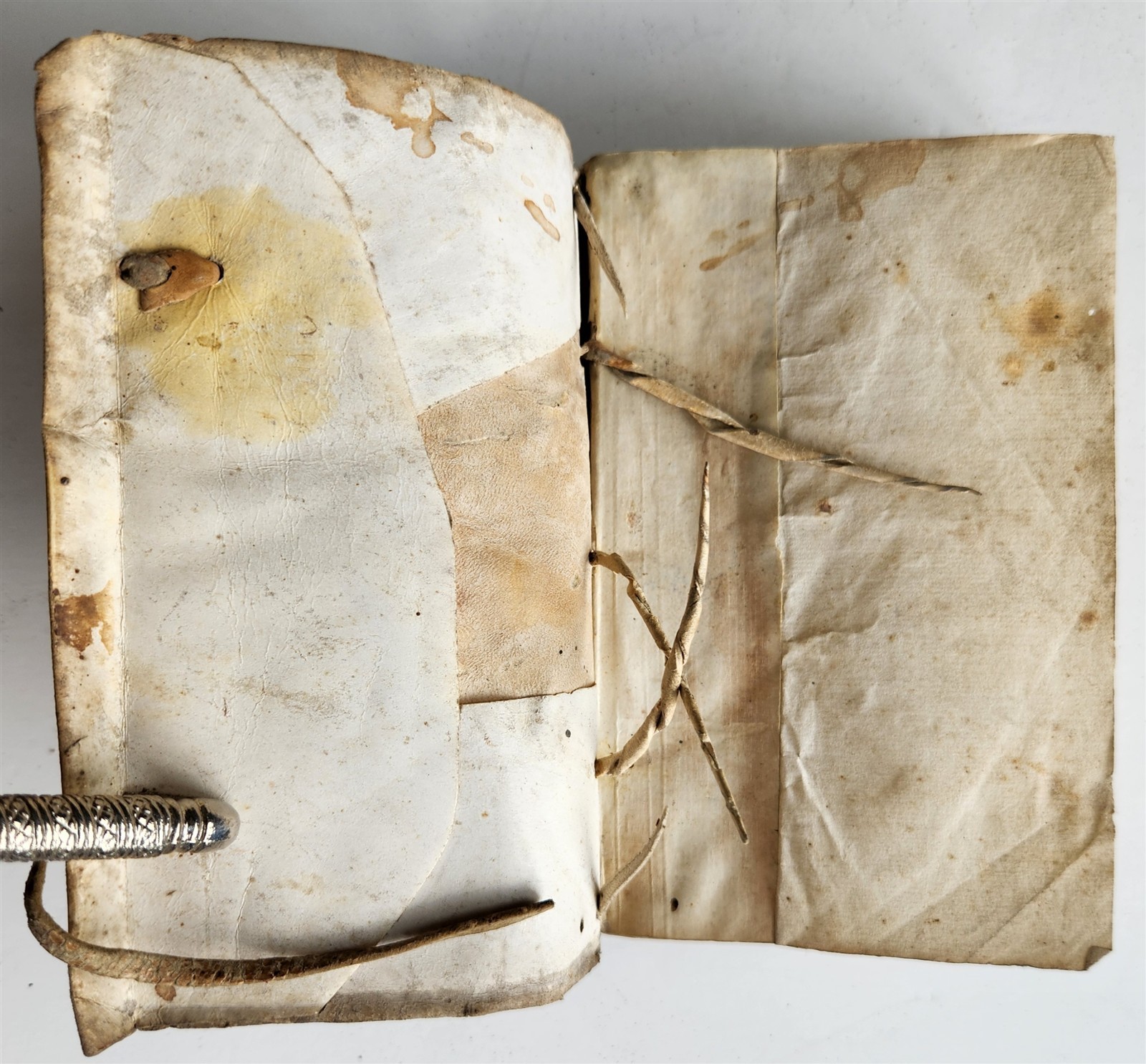 1547 D. AURELII AUGUSTINI ECCLESIAE DOCTORIE EXIMII OPUSCOLORUM antique VELLUM