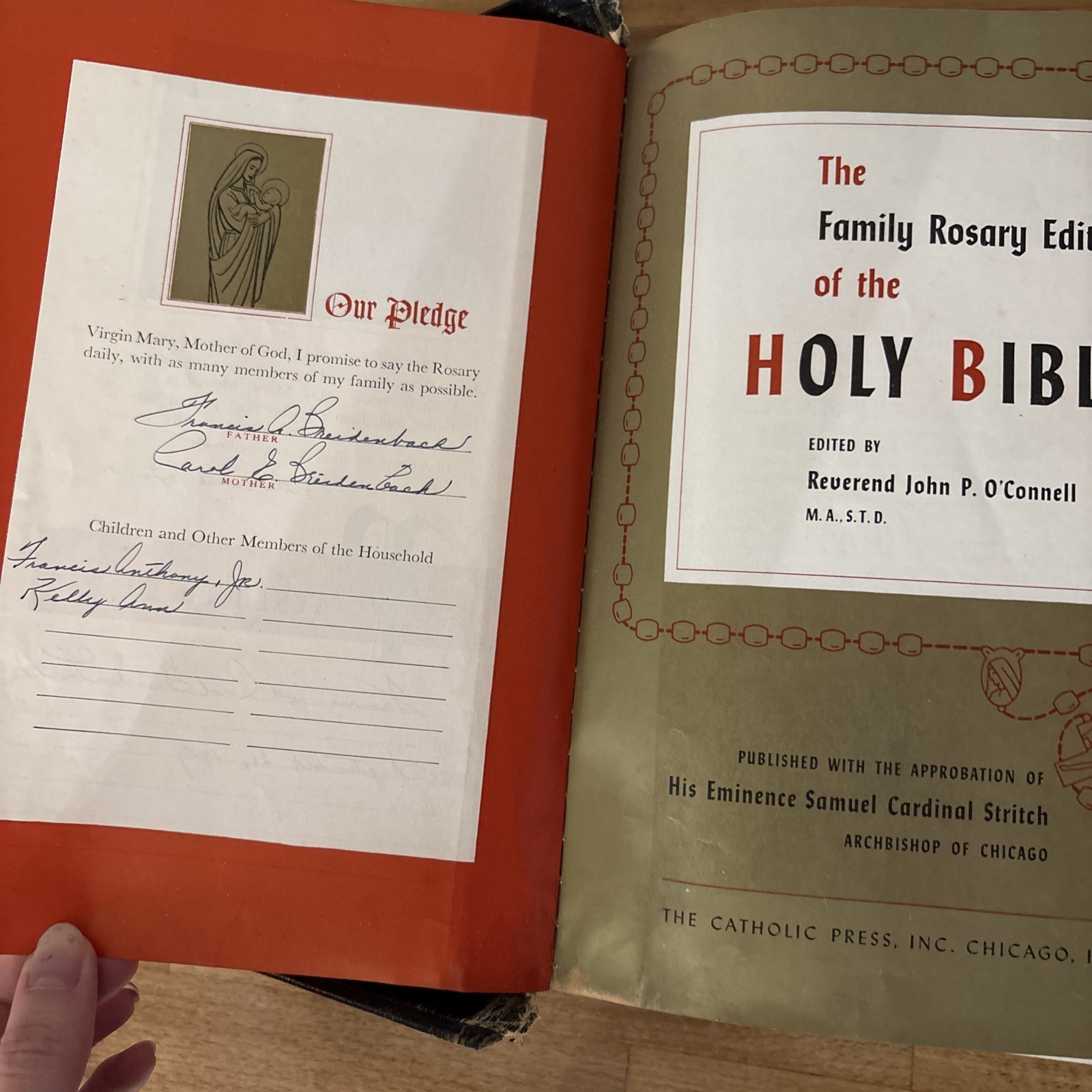Collectibles: The Family Rosary Edition of the Holy Bible: to Jesus through Mary