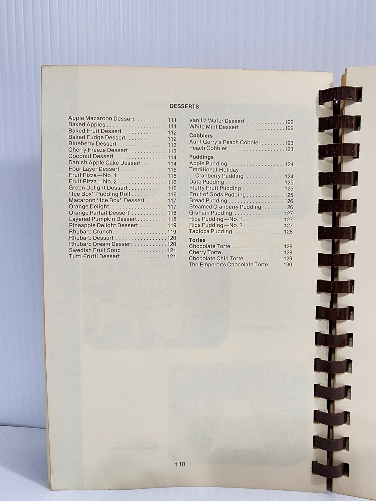 Des Moines Women’s Club Cookbook Centennial Edition 1885 – 1985 (Spiral)