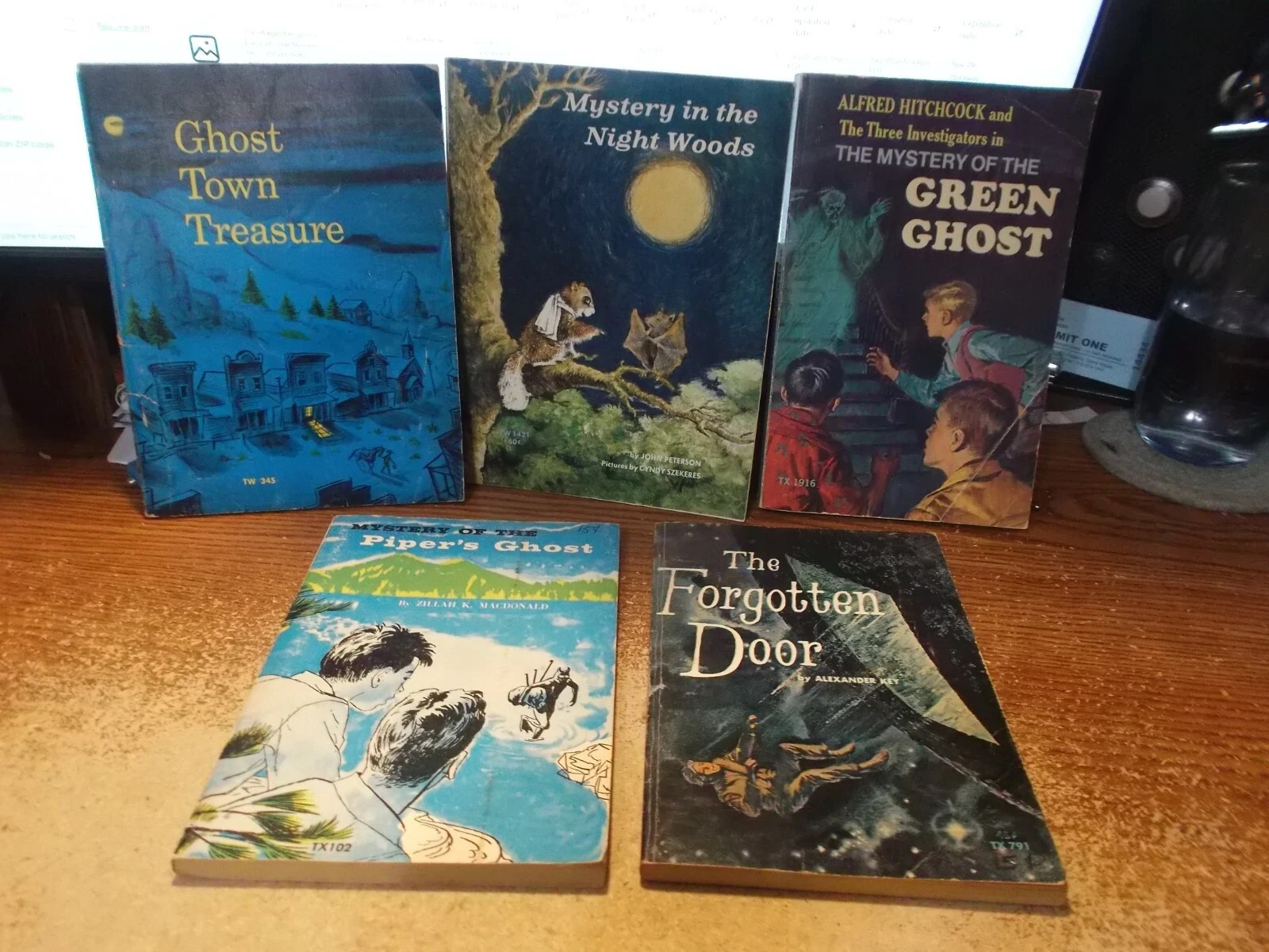 Lot of 14 Scholastic Vintage Paperbacks – Mixed Authors