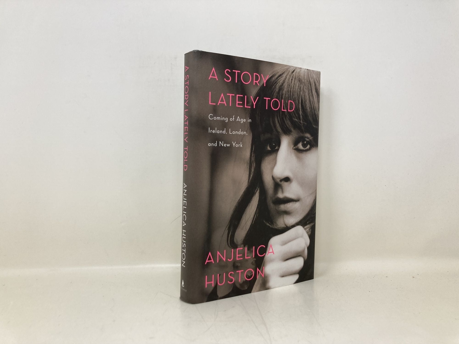 Story Lately Told Coming of Age in Ireland London and New York by Anjelica 1st