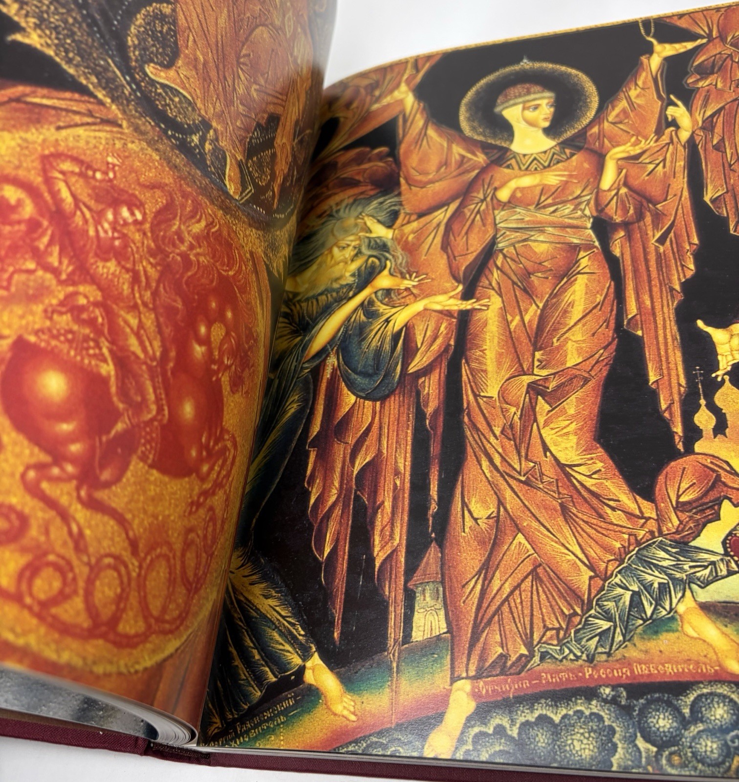 The Divine Paintings of Russia by Alexander Rekunenko 1994 HC Art Book Bilingual