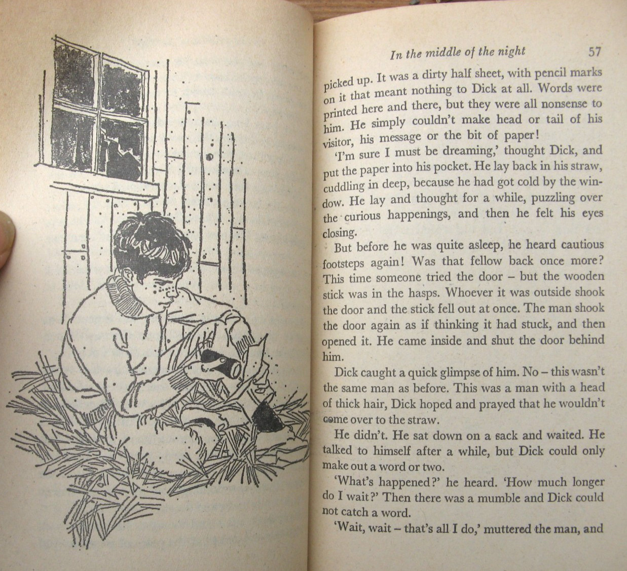 4 Enid Blyton Five Books- Hike / Fall into Adventure / Caravan / Plenty of Fun