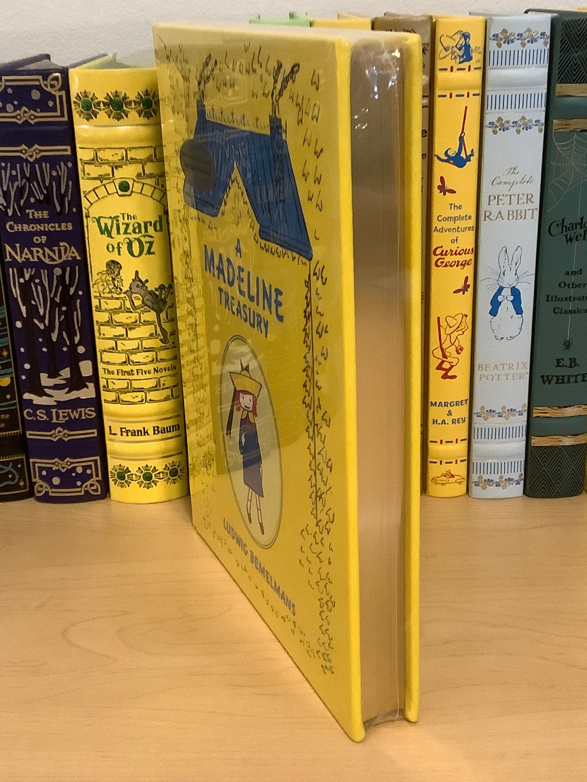 A Madeline Treasury by Ludwig Bemelmans – illustrated / leather-bound