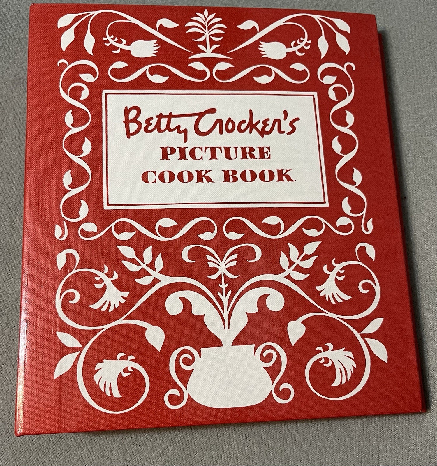 Vintage 1950 Betty Crocker’s Picture Cookbook 1st Edition, 1998 Facsimile