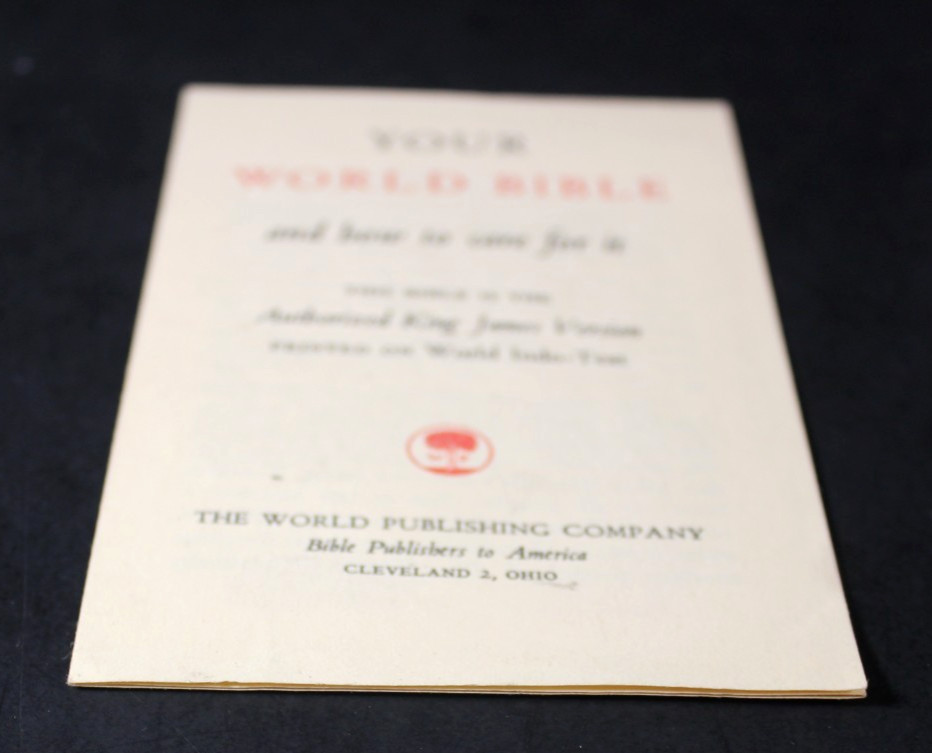 Vintage Holy Bible KJV Self Pronouncing Edition World Bible Publishers W/Box