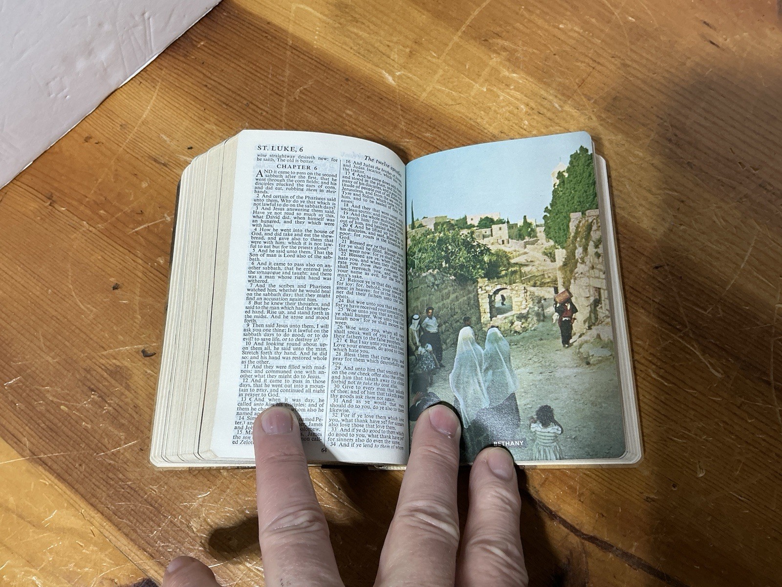 KJV Holy Bible Jerusalem olive wood Cover Collins Clear-type UNUSED ILLUSTRATED