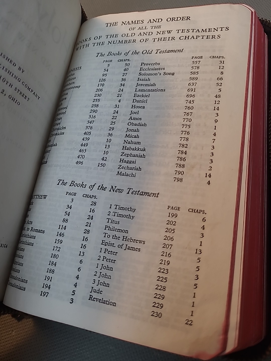 The World Publishing Company Illustrated Holy Bible 1950s Zipper Closure GOOD