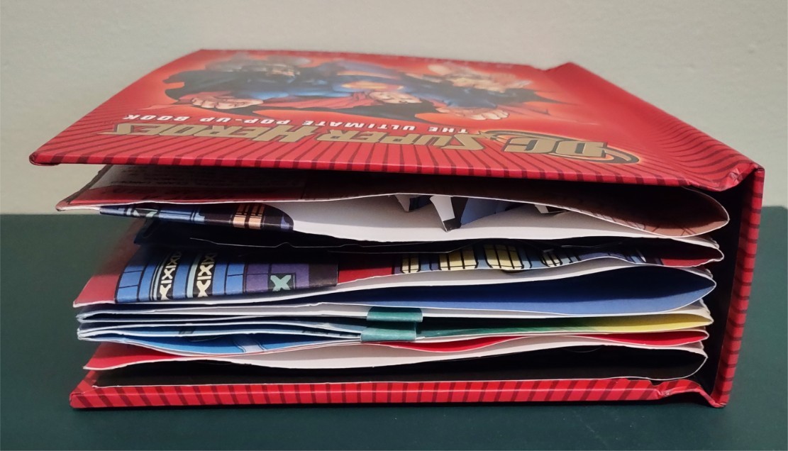 DC Super Heroes SuperHeroes Heros Ultimate Pop-Up Book 1st Edition/Print 2010 HB