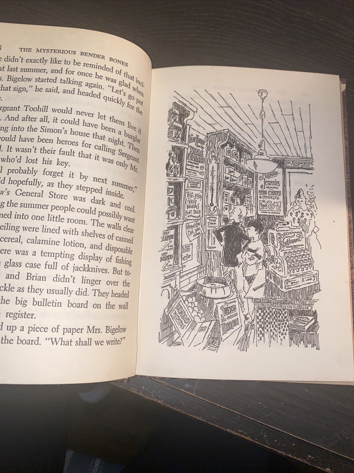The Mysterious Bender Bones by Susan Meyers 1970 Vintage Weekly Reader Hardcover