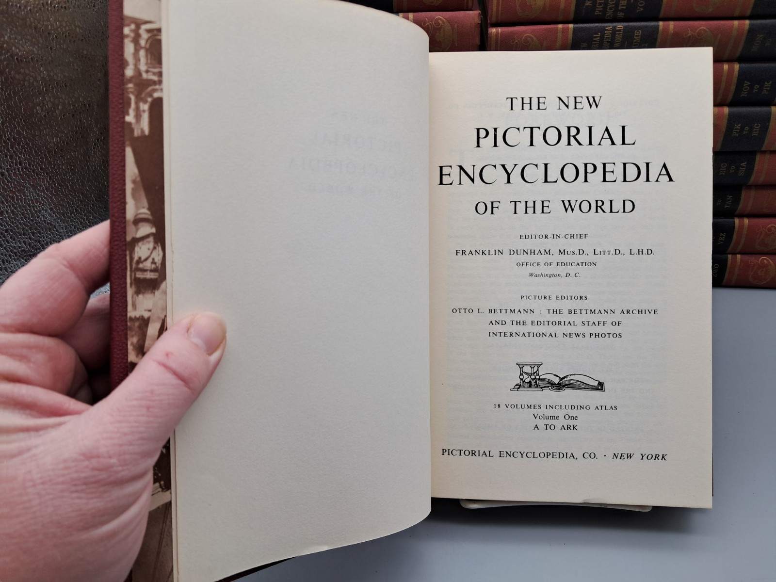 Vintage 1955 New Pictorial Encyclopedia of the World Volume 1-17 (No Atlas)