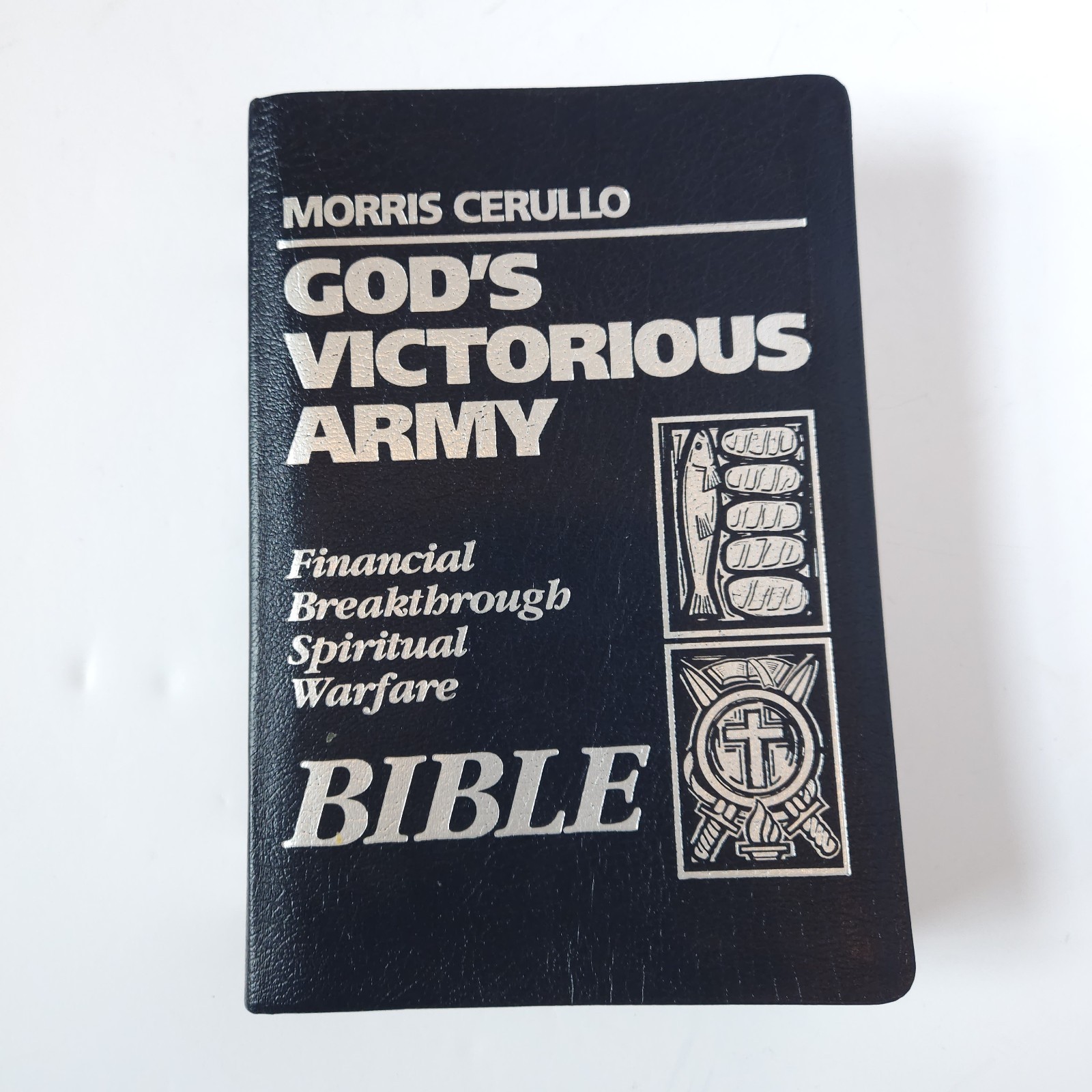 Morris Cerullo God’s Victorious Army Bible Spiritual Warfare KJV Very Good