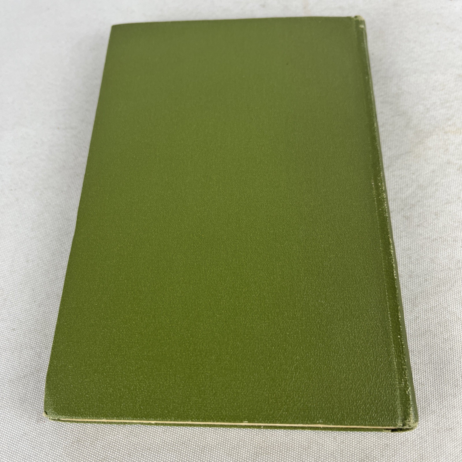 Tips on Tipping by Experienced Hands – Frederick Warne – HC – 1933