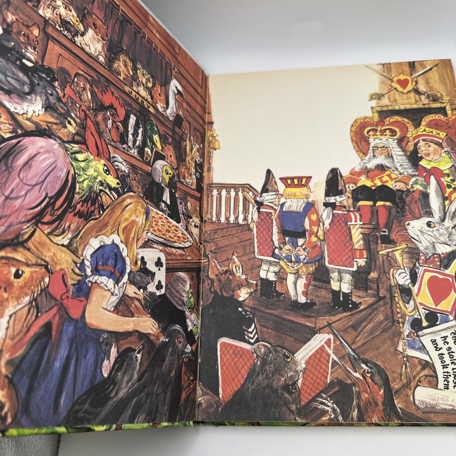 Vintage A Golden Book ~ LEWIS CARROLL’S ALICE IN WONDERLAND 1976