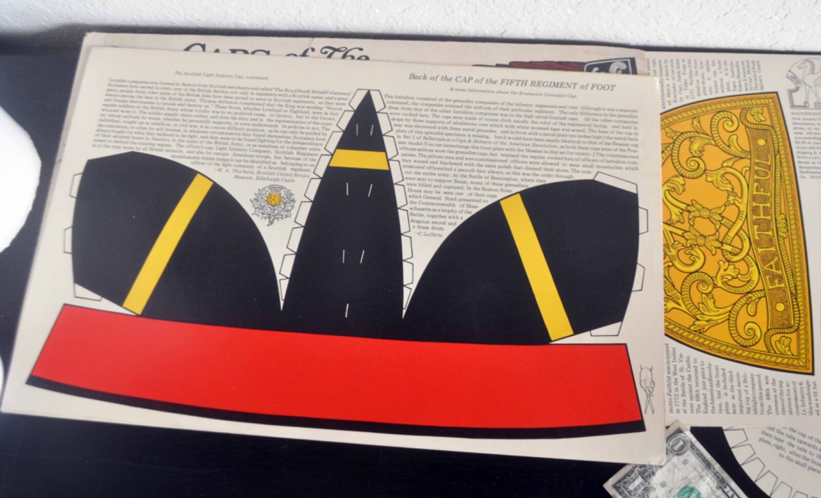 CAPS OF THE AMERICAN REVOLUTION. Complete Set III. Cut Out Book 1976 Bellerophon