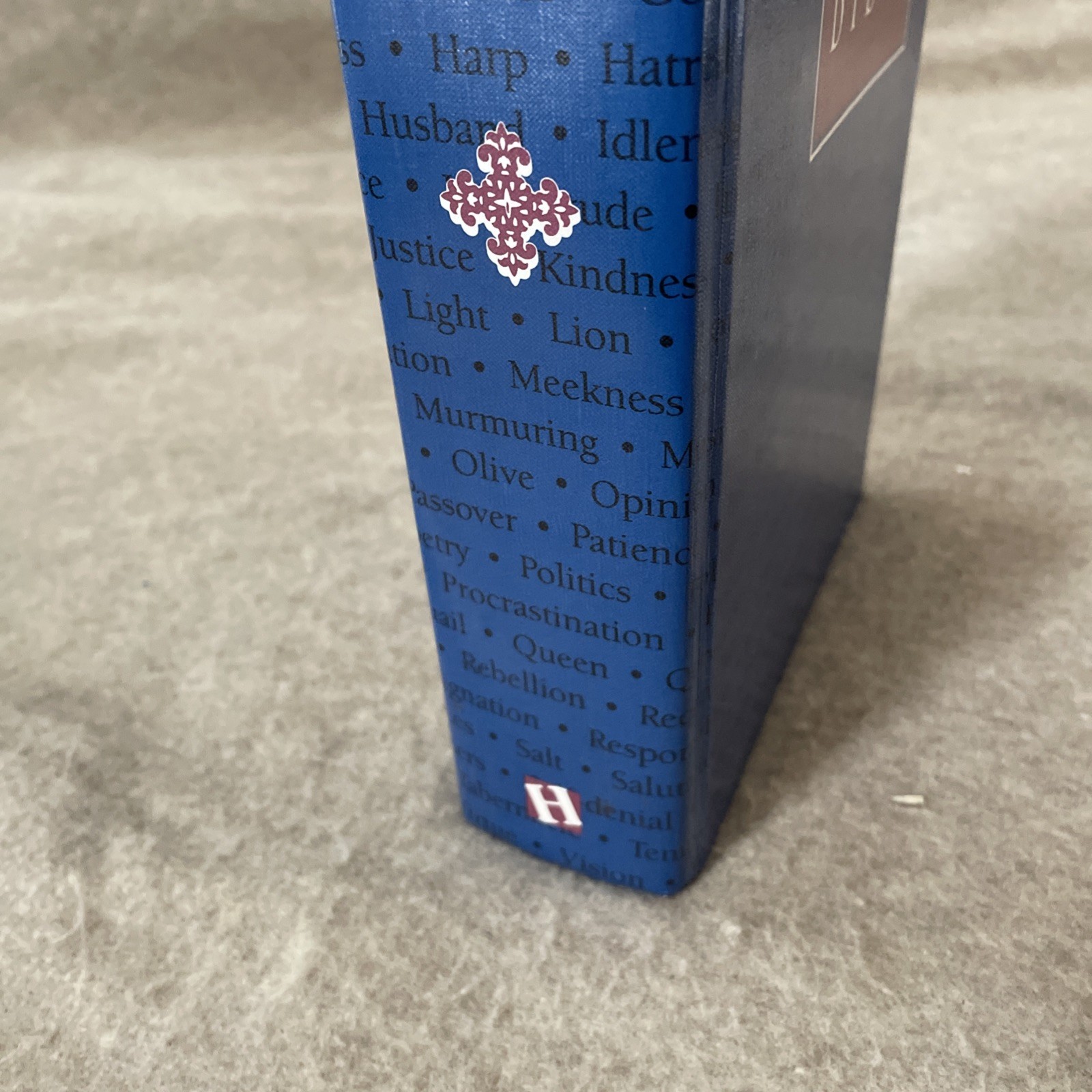 Hendrickson Nave’s Topical Bible Orvill J Nave HC like new