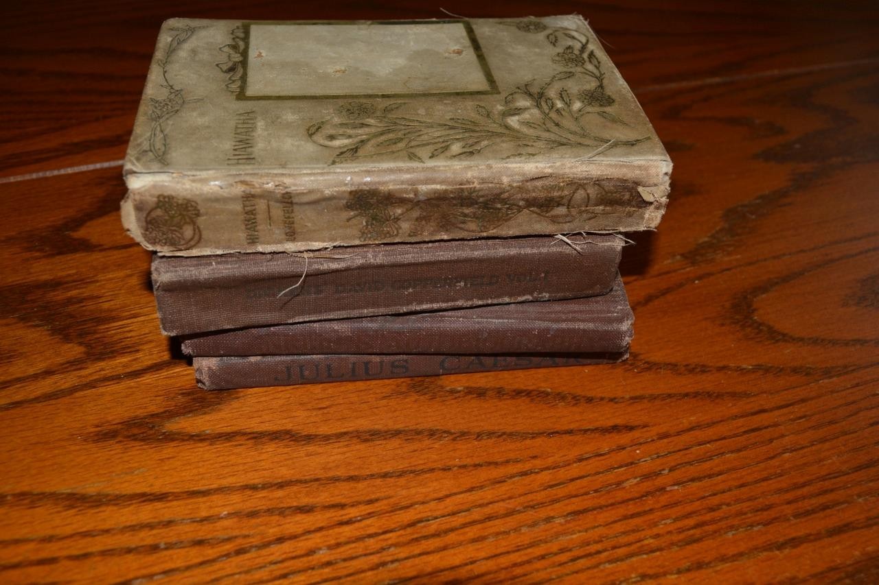 4 Antique Books Macmillian Pocket Classics Hiawatha Dickens J Caesar B Franklin