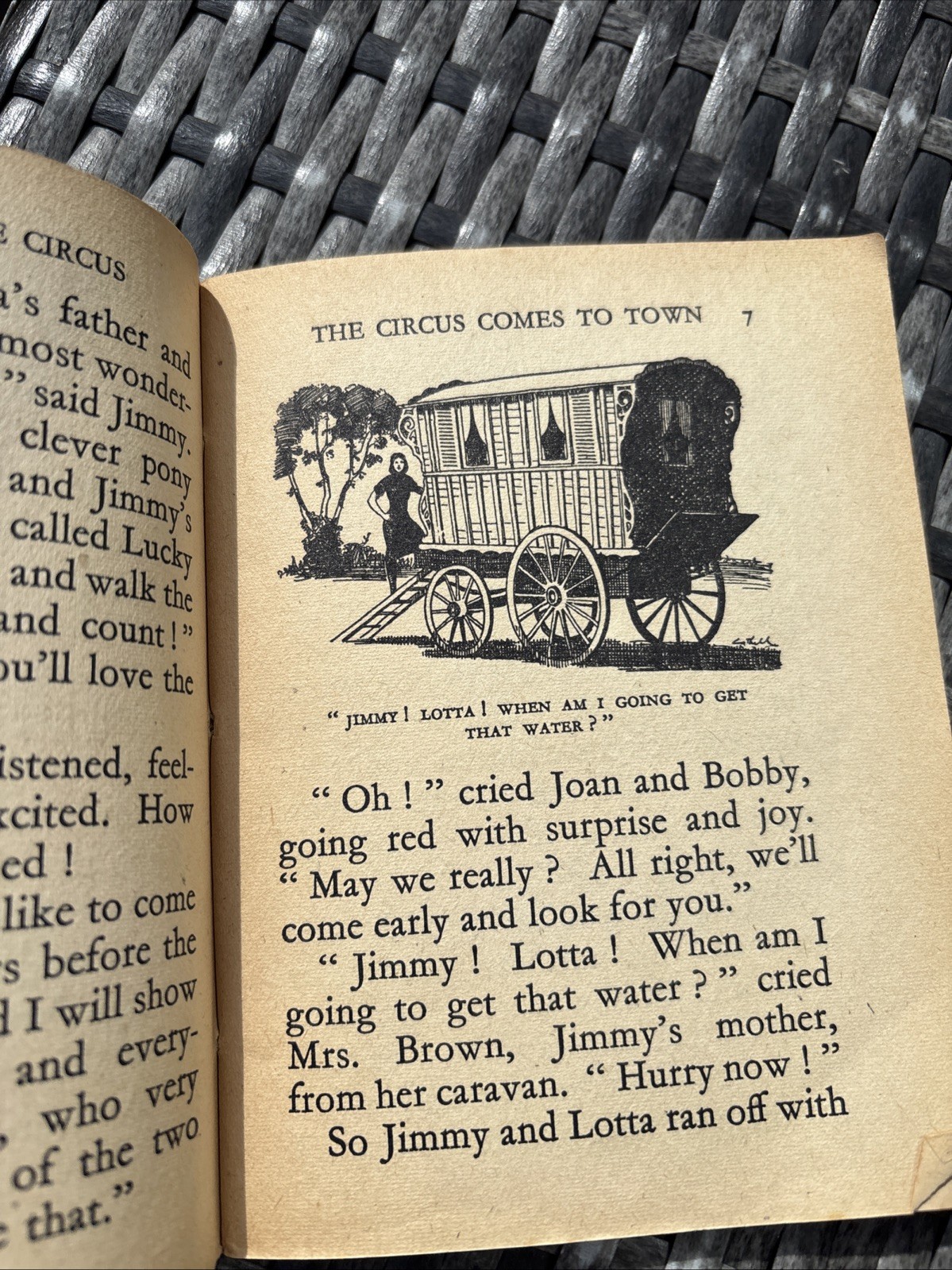 Vintage 40s Enid Blyton Old Thatch Series All About The Circus Illustrated Book