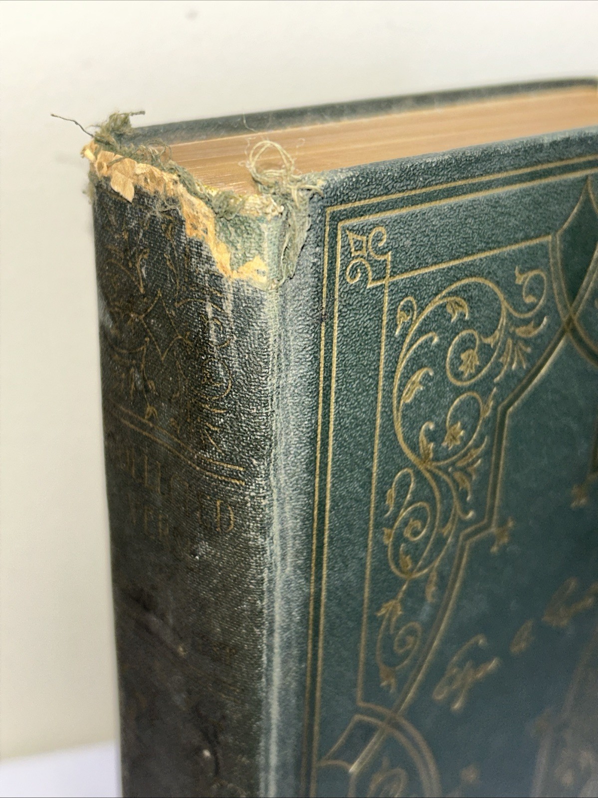 COLLECTED VERSE OF EDGAR A GUEST 1941 6th edition Hard Cover Vintage Good Green