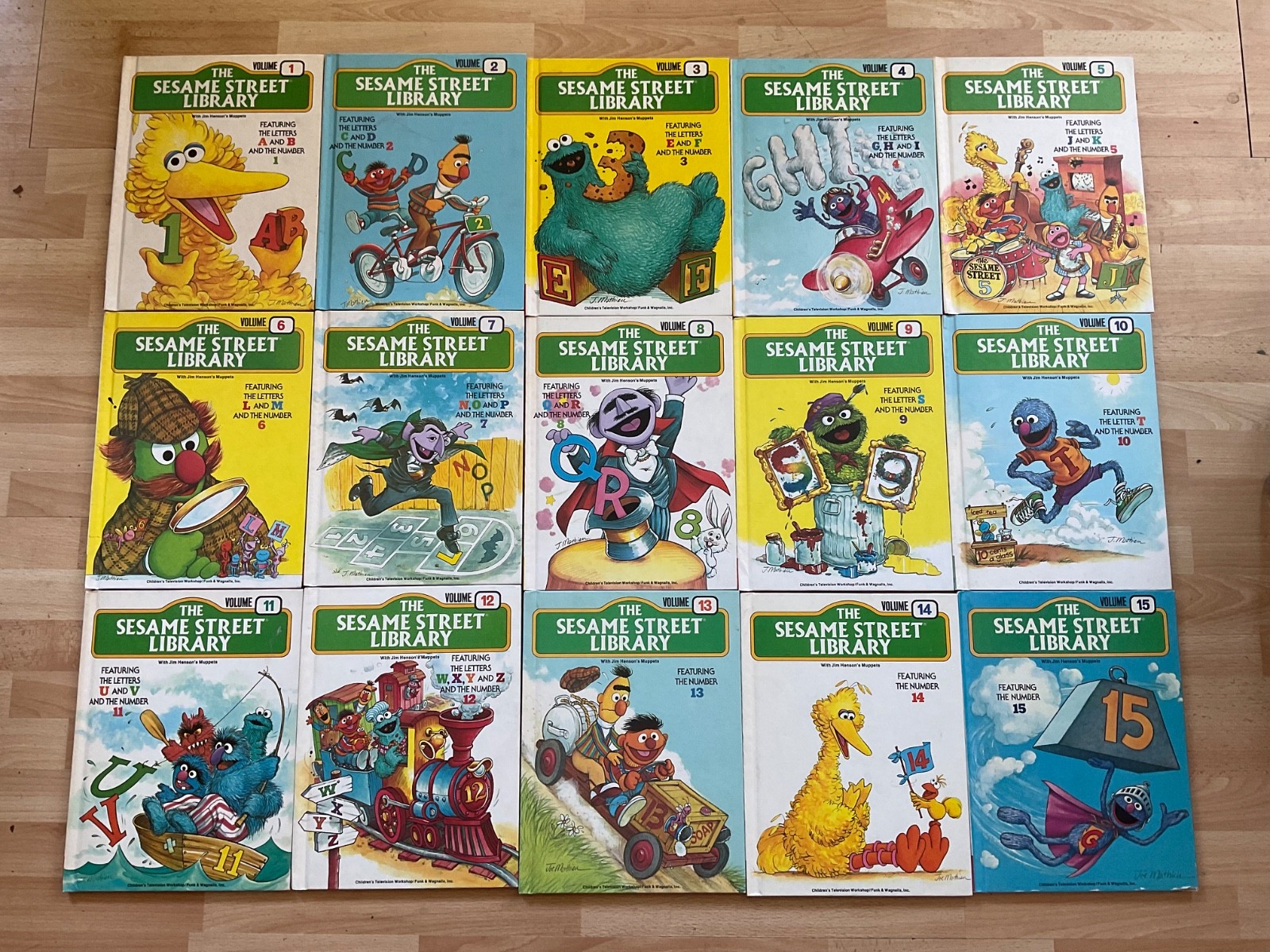 vintage complete set 1-15 SESAME STREET LIBRARY Books Funk Wagnalls FREE SHPG
