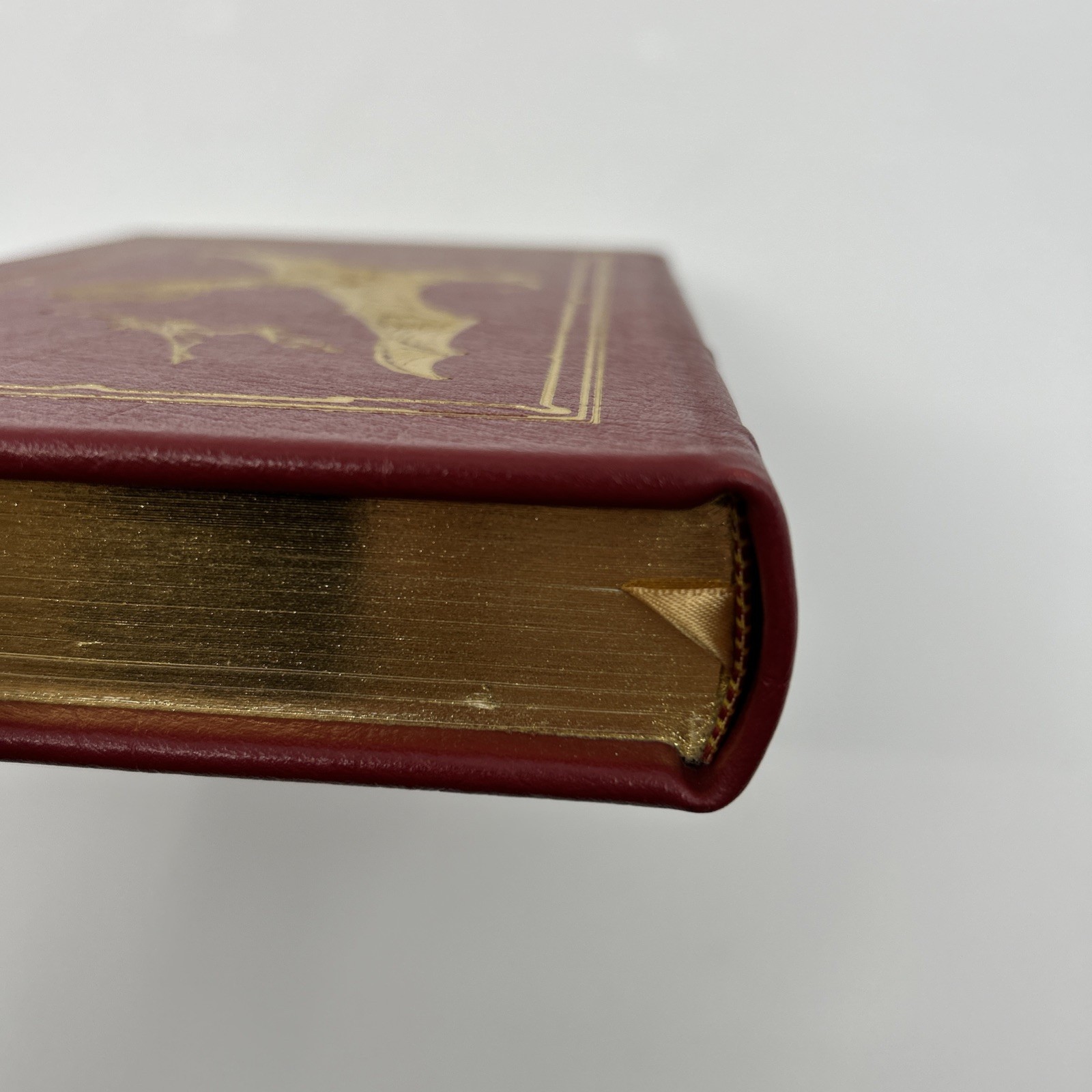 EASTON PRESS Dragonflight Anne McCaffrey SIGNED Leather Masterpieces Sci-Fi
