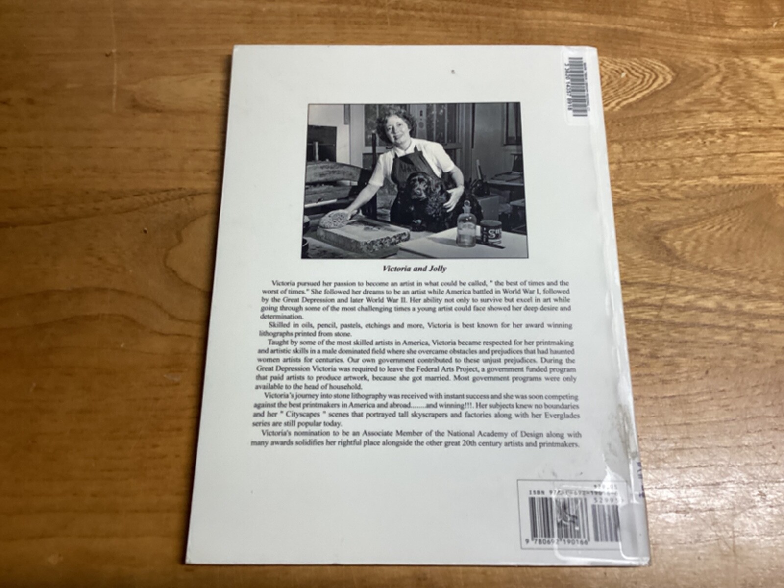 2019 1st Printing Victoria Hutson Huntley – Florida Art & Life’s Work
